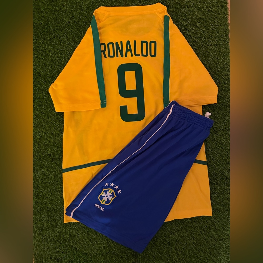 Ronaldo Brasil jersey kids set